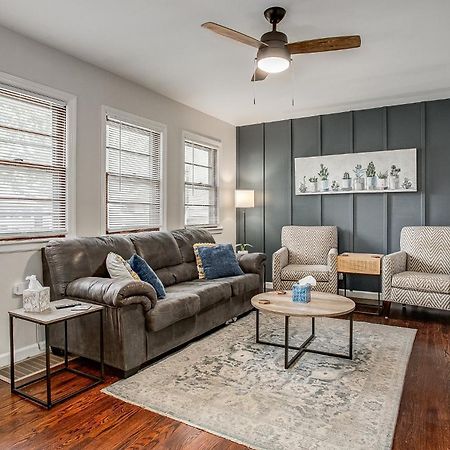 Chic Home With Huge Grassy Yard 7 Mins To Arrowhead Stadium 独立城 外观 照片