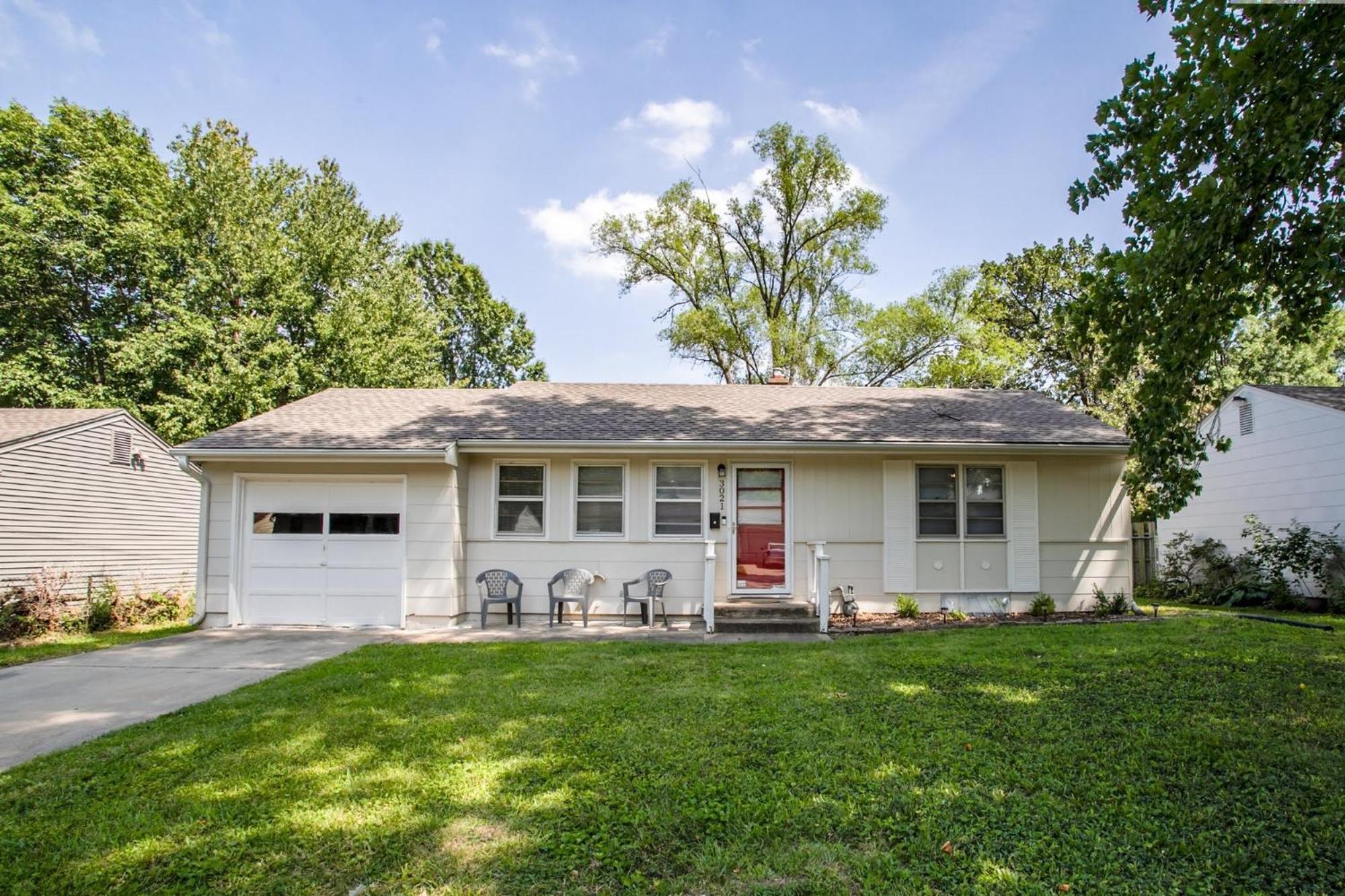 Chic Home With Huge Grassy Yard 7 Mins To Arrowhead Stadium 独立城 外观 照片